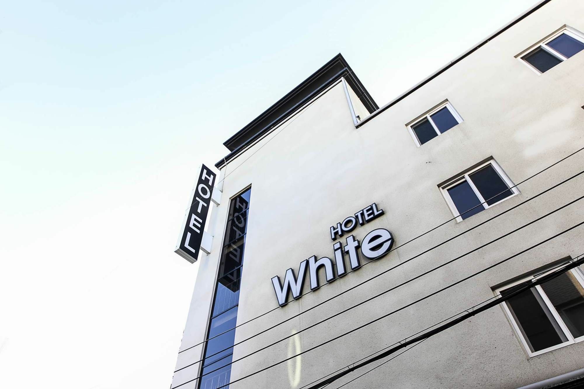 White Hotel Szuvon Kültér fotó